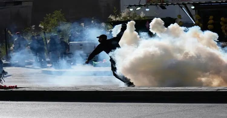 বাগদাদে মার্কিন দূতাবাসে হামলার চেষ্টা