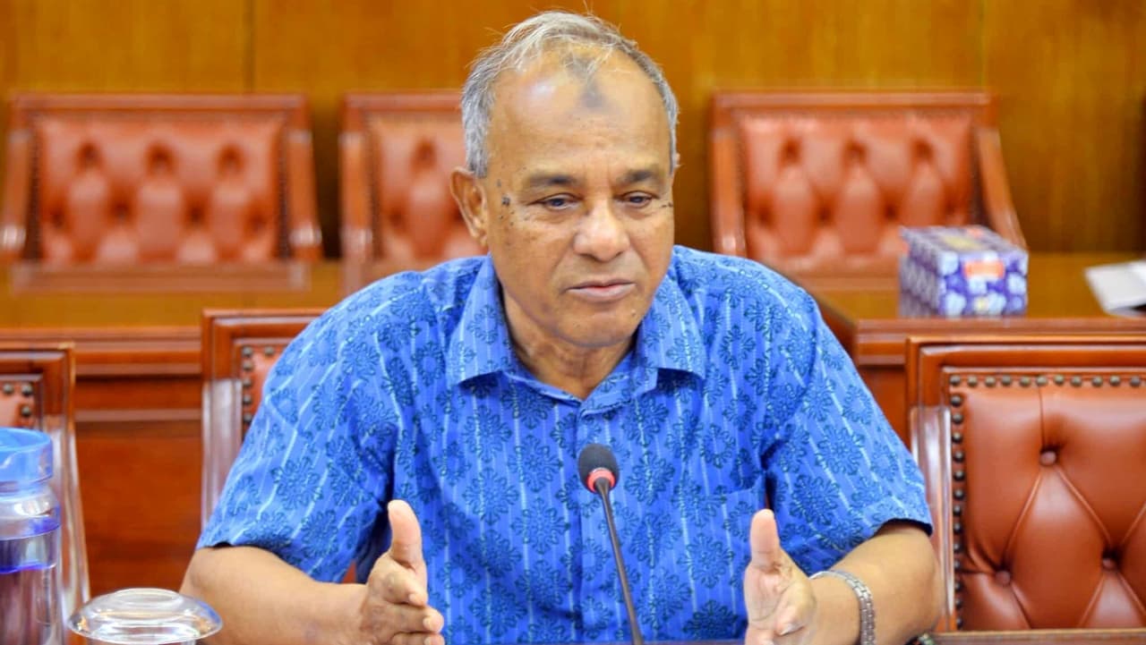 সেনাবাহিনীর সদস্যদের মাঠ থেকে সরিয়ে নেওয়া হচ্ছে না : স্বরাষ্ট্র উপদেষ্টা