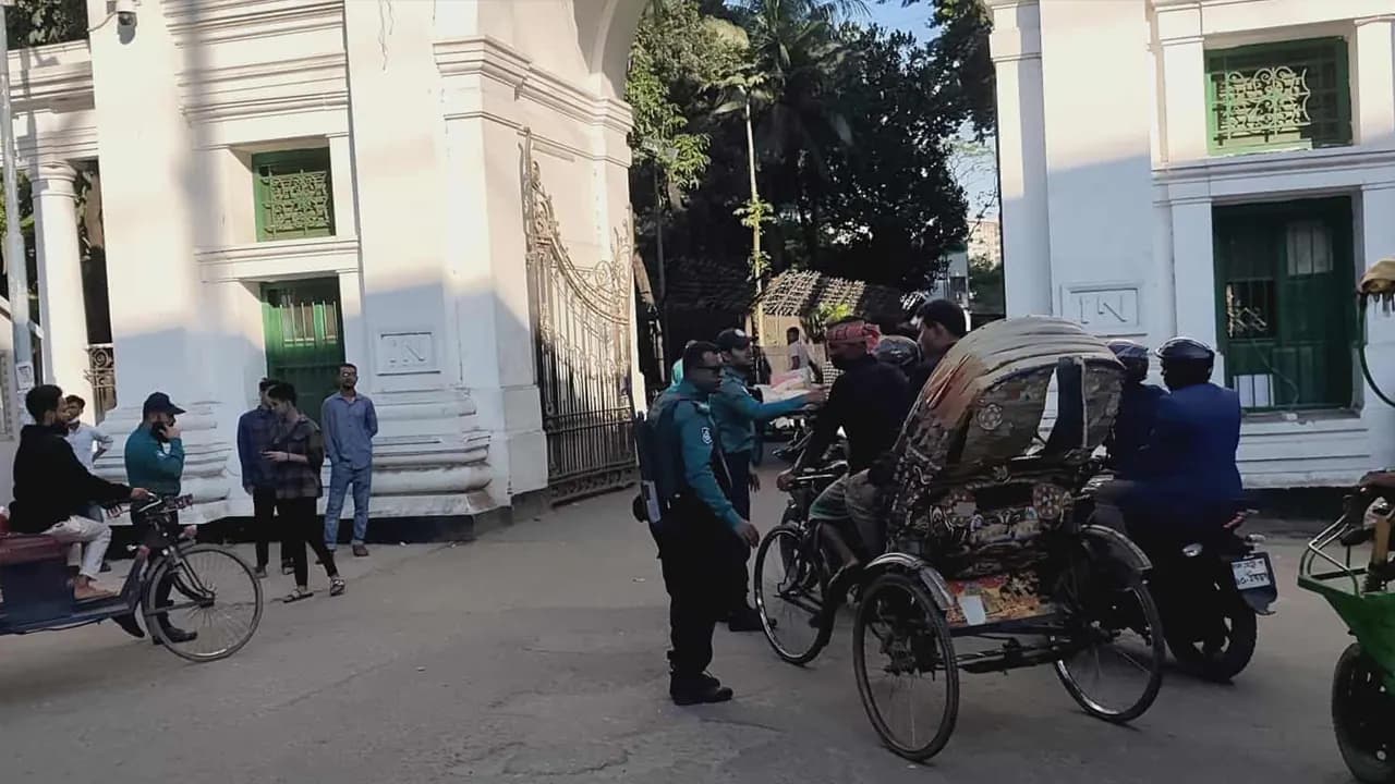 হাসিনার রায় ঘিরে কড়া নিরাপত্তায় রাজধানী