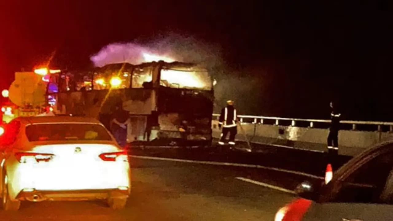 সৌদিতে বাস-ট্যাংকারের সংঘর্ষে ৪২ ওমরাহযাত্রী নিহত