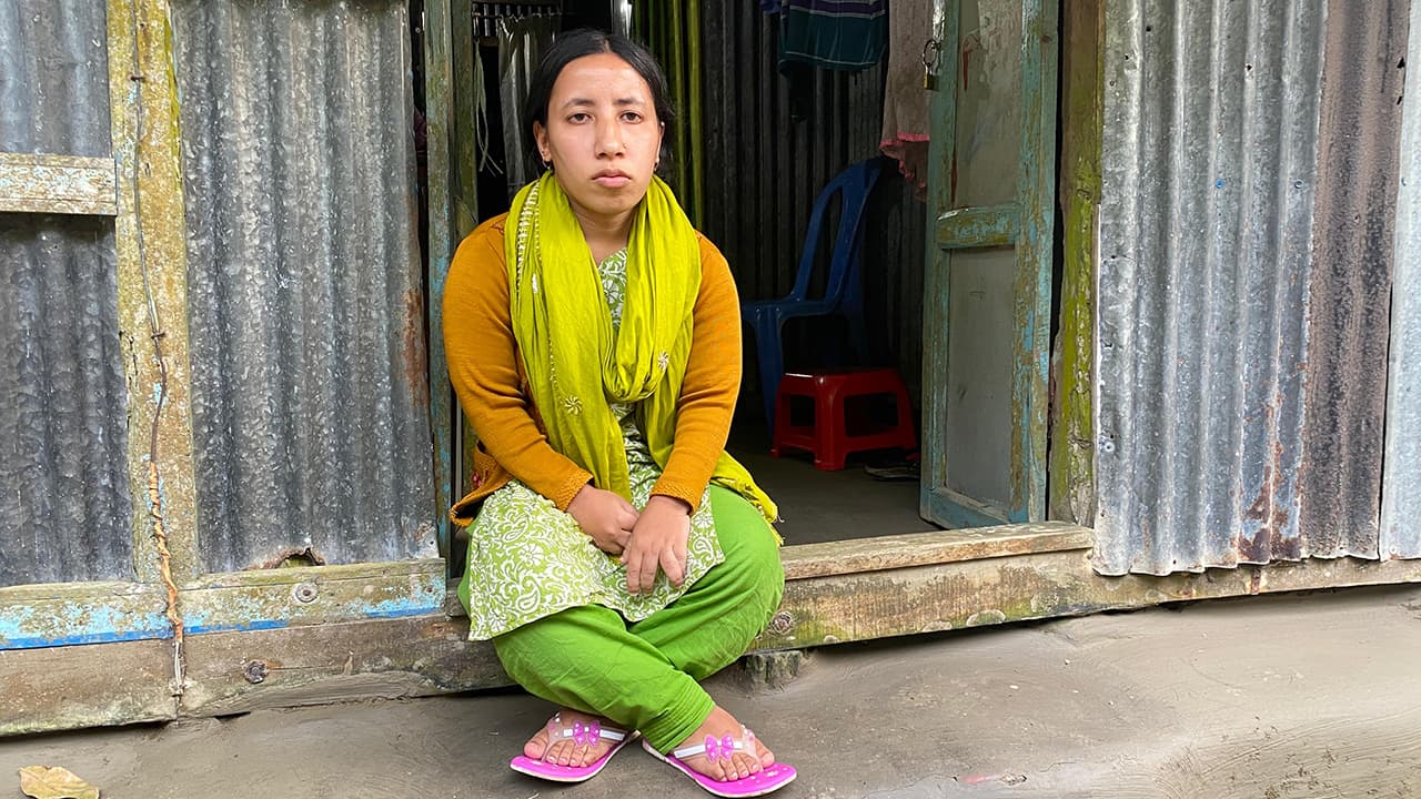 প্রতিবন্ধকতা জয় করে মানসীর স্নাতক পাস