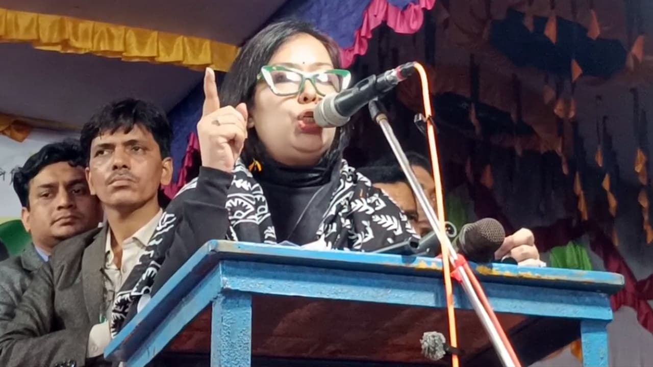 হাদির ওপর হামলার ঘটনায় রুমিন ফারহানা সরকার চাইলে ২৪ ঘণ্টার মধ্যে হামলাকারীদের গ্রেপ্তার করতে পারে