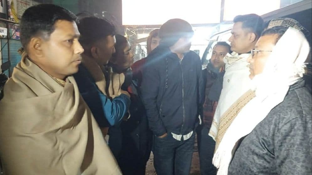 ব্যবসায়ীর মুখ বেঁধে ৩০ ভরি স্বর্ণ ছিনতাইয়ের অভিযোগ