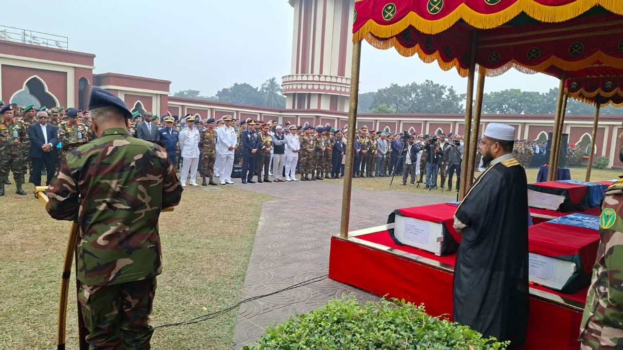 সুদানে নিহত সেনাবাহিনীর ৬ সদস্যের জানাজা সম্পন্ন