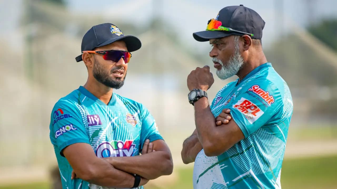 অনুশীলনের সময় অসুস্থ হয়ে হাসপাতালে ঢাকার সহকারী কোচ