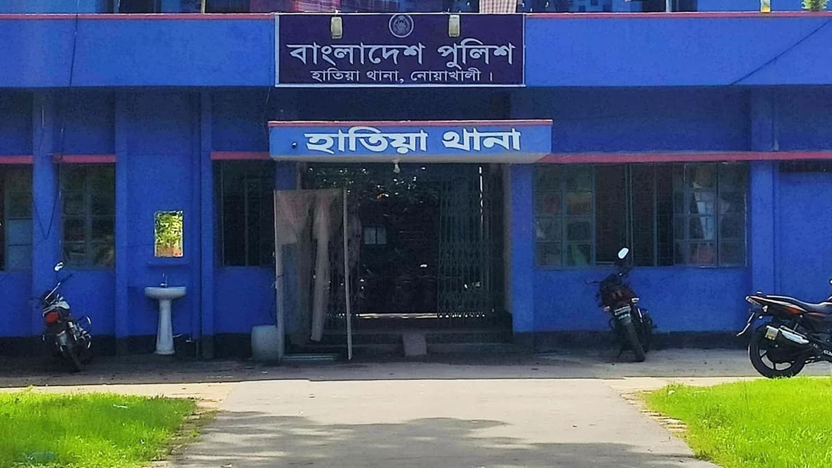 নোয়াখালীতে বিয়ের প্রলোভনে তালাকপ্রাপ্ত নারীকে গণধর্ষণ