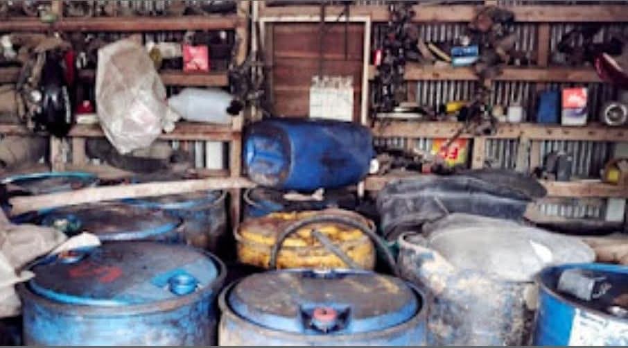 সদর উপজেলা করমুল্লা বাজারে ডিজেল নিয়ে চরম নৈরাজ্য ও সিন্ডিকেটের অভিযোগ