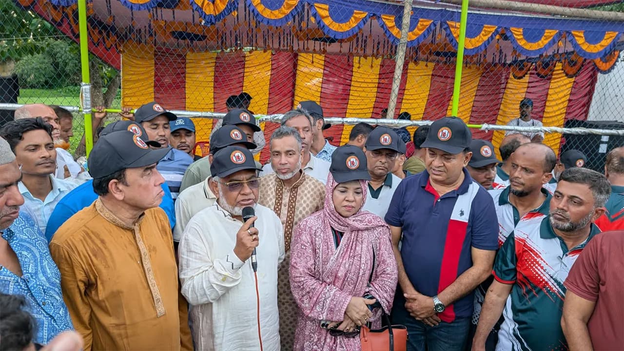 আওয়ামী সাংবাদিক-বুদ্ধিজীবীদের জন্য শেখ হাসিনার পতন হয়েছে: বুলু