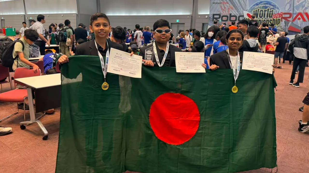 বিশ্ব রোবোটিক্স চ্যাম্পিয়নশিপ জিতল ৩ বাংলাদেশি শিক্ষার্থী