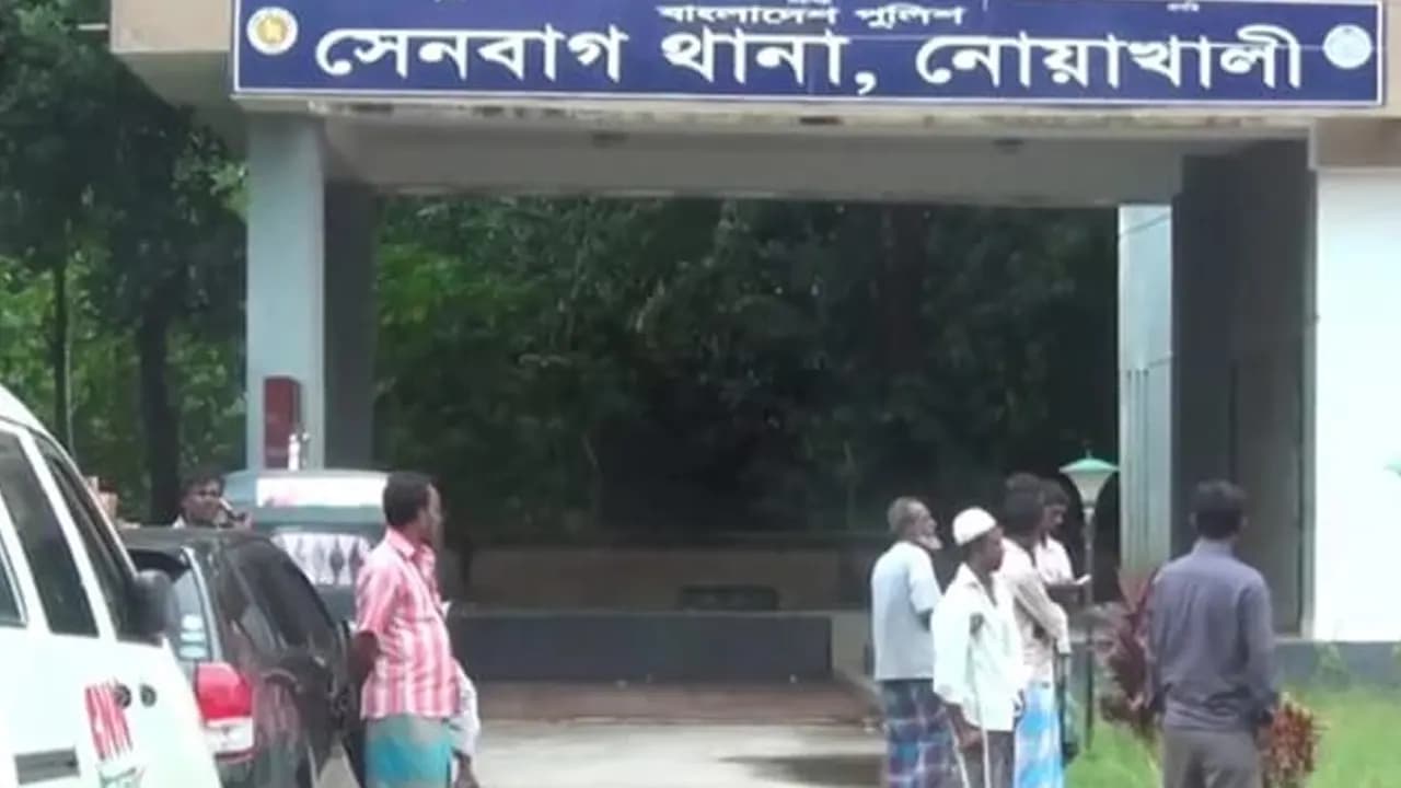 পিকআপে চড়ে ‘জয় বাংলা’ স্লোগান, আটক ৯